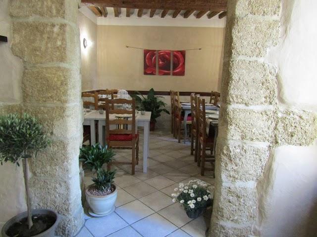 Bistro 23