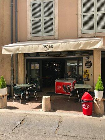 Oscar Cafe