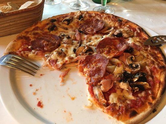 Pizzeria & Restaurant Manu