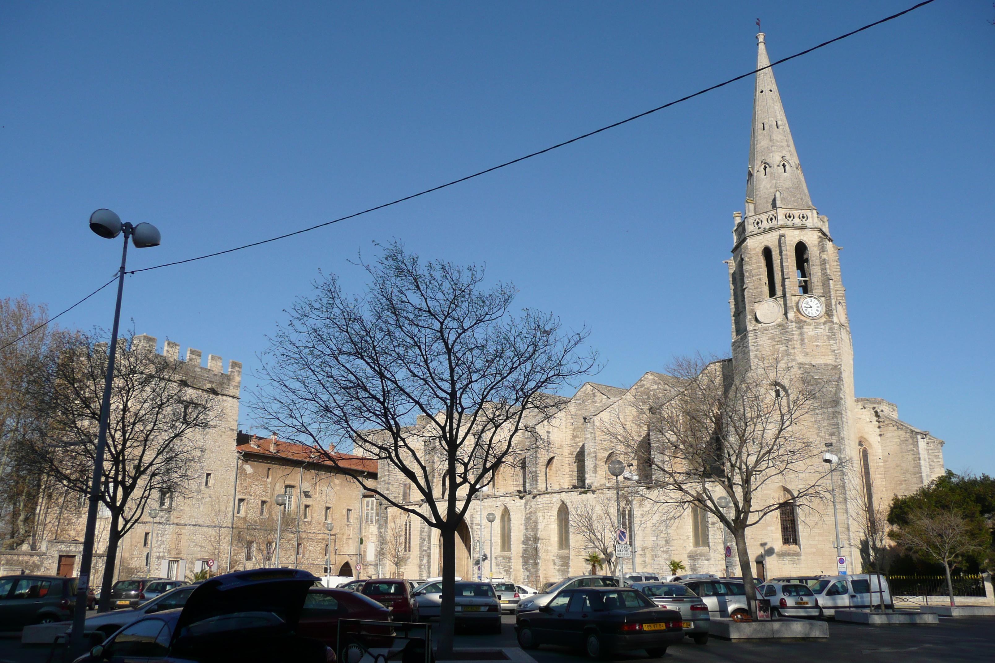 église Notre-Dame-de-Bon-Repos de Montfavet